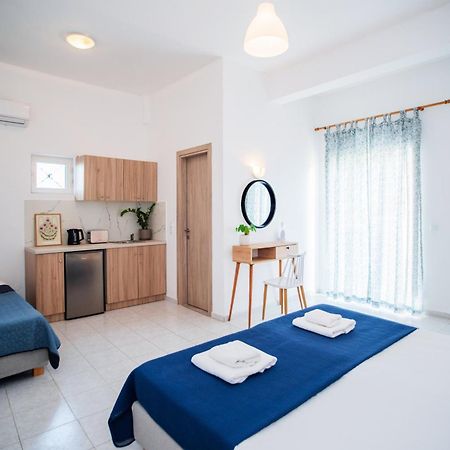 Seaside Suites Kavos Bagian luar foto