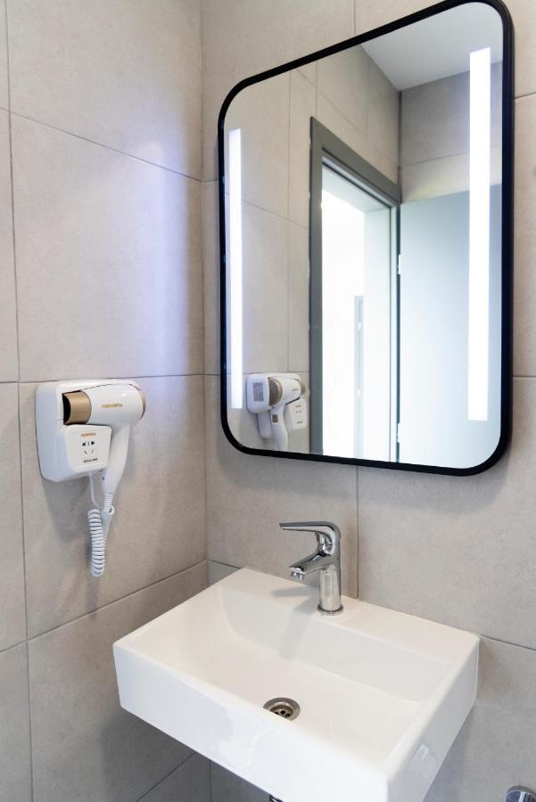 Seaside Suites Kavos Bagian luar foto