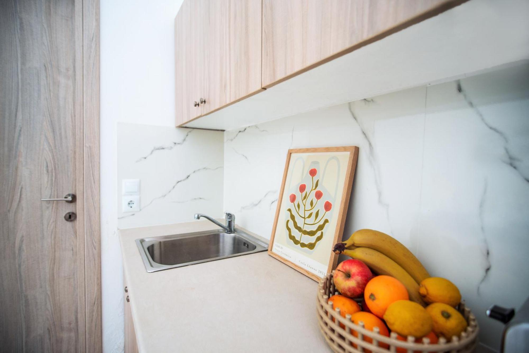 Seaside Suites Kavos Bagian luar foto