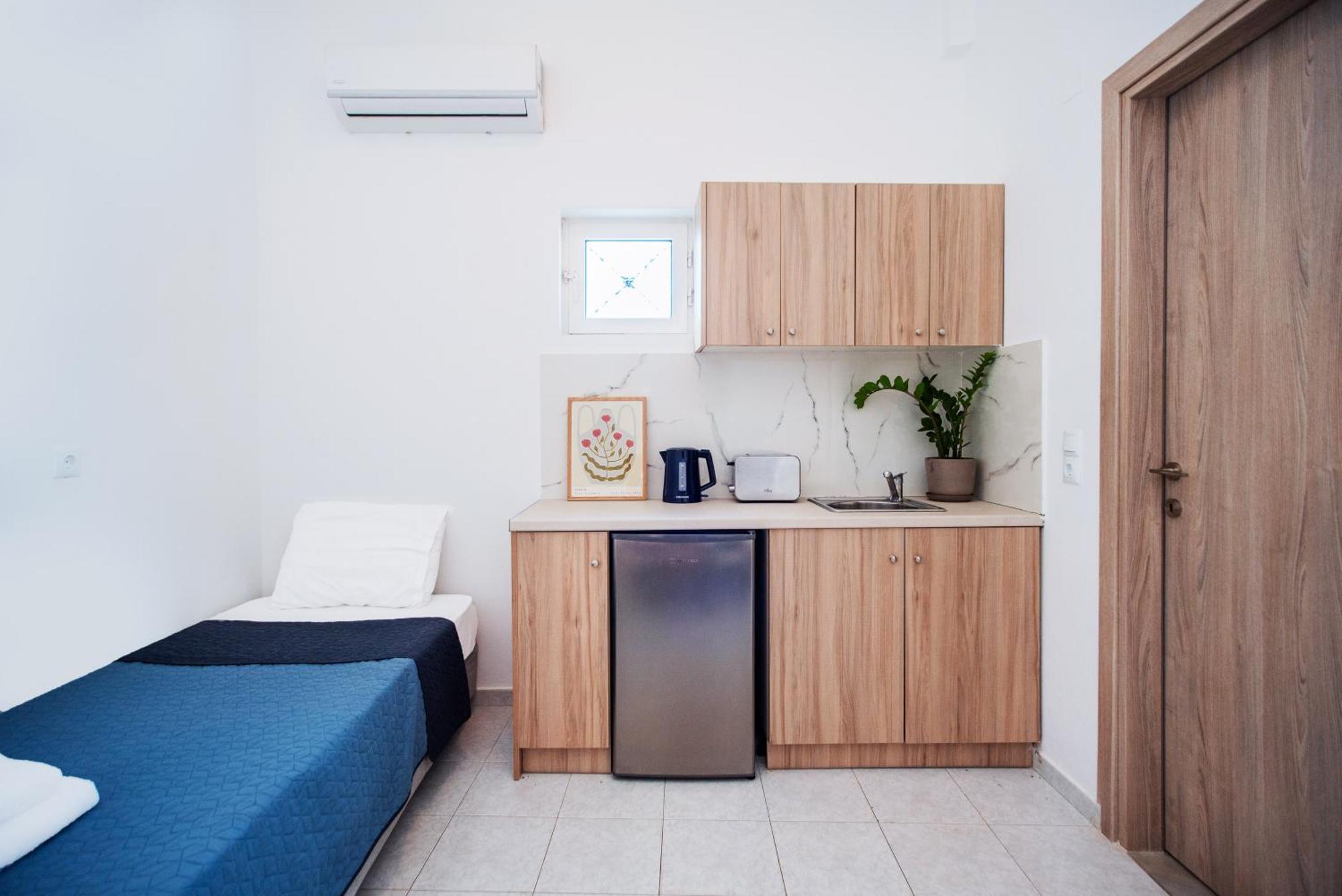 Seaside Suites Kavos Bagian luar foto