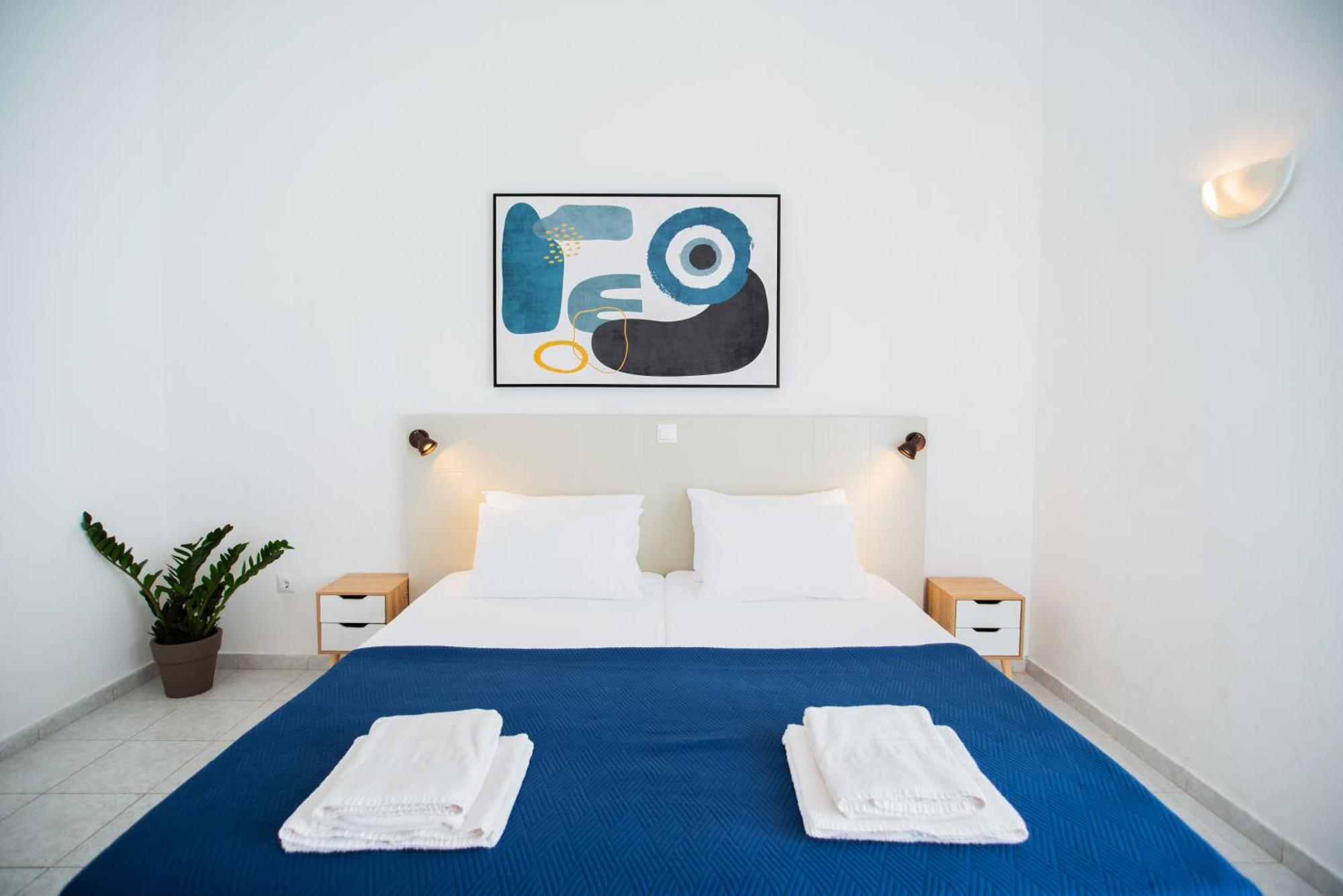 Seaside Suites Kavos Bagian luar foto