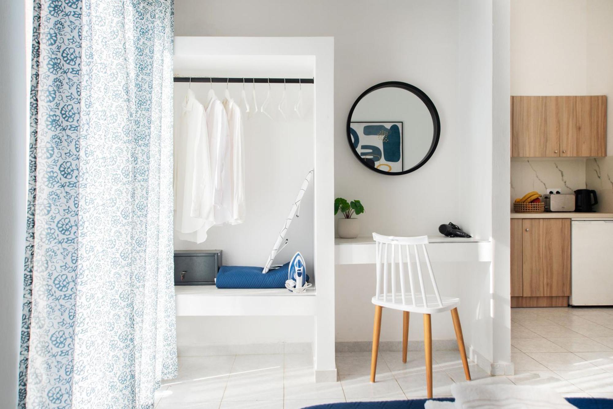 Seaside Suites Kavos Bagian luar foto